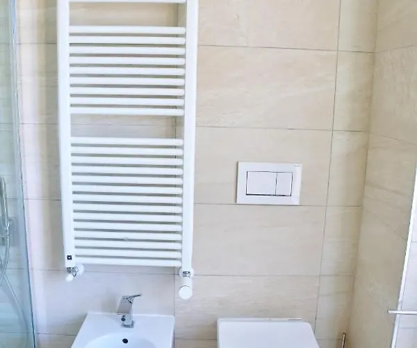 The Blue - / View Modern Near Olmo 아파트 코모