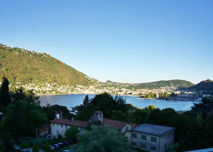 The Blue - / View Modern Near Olmo Como