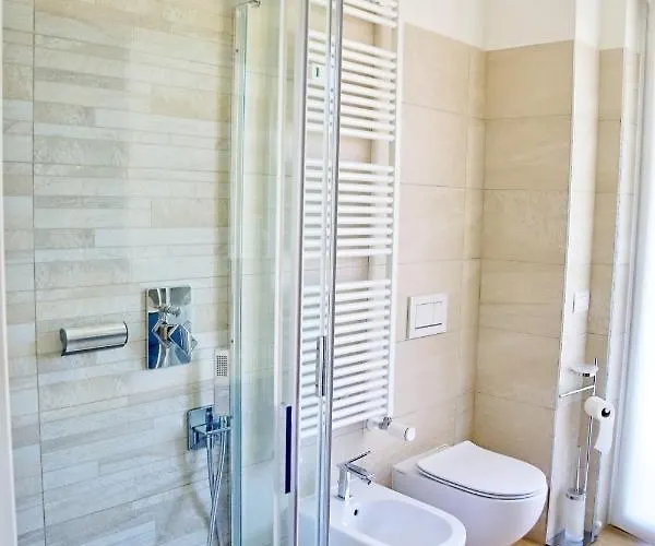 The Blue - / View Modern Near Olmo Daire *