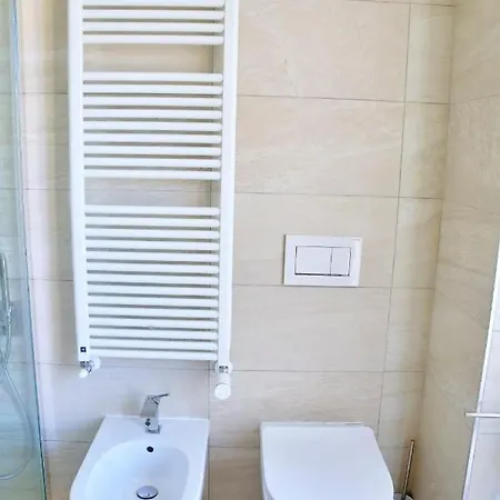 The Blue - / View Modern Near Olmo Apartament Como